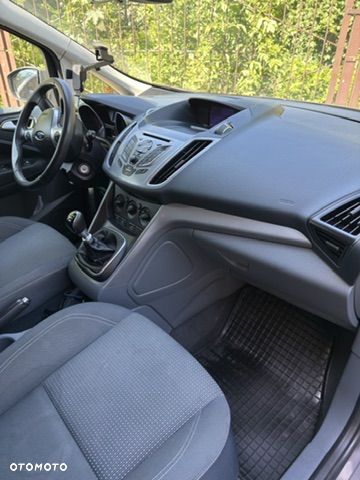 Ford C-MAX - 13