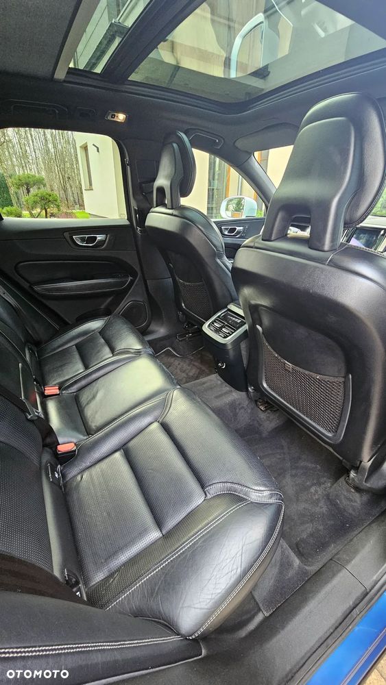 Volvo XC 60 D4 AWD R-Design - 12