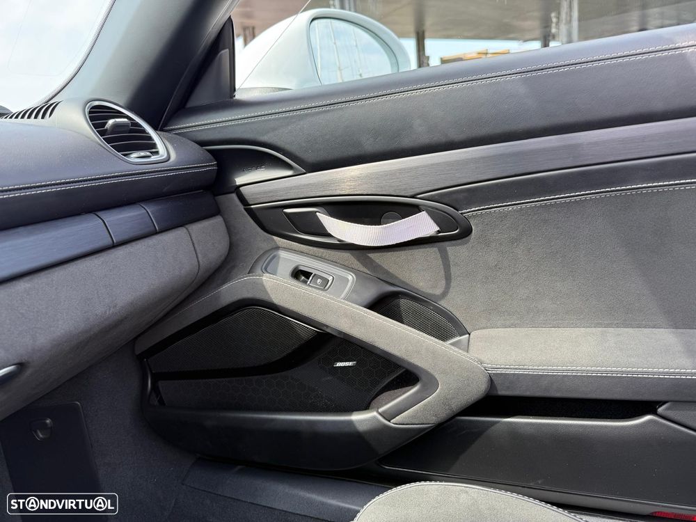 Porsche 718 Spyder PDK - 10