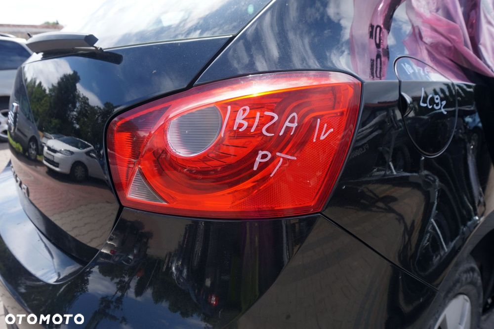 LAMPA TYLNA PRAWA IBIZA IV 6J 5D HB 6J4945096H SEAT 2008-2012 - 1
