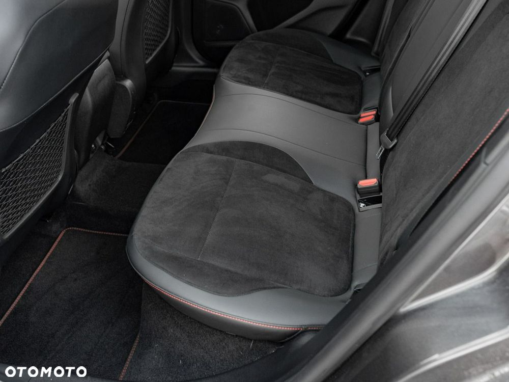 Ford Focus 2.3 EcoBoost ST X - 29