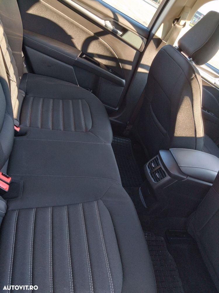 Ford Mondeo 2.0 TDCi Titanium - 14