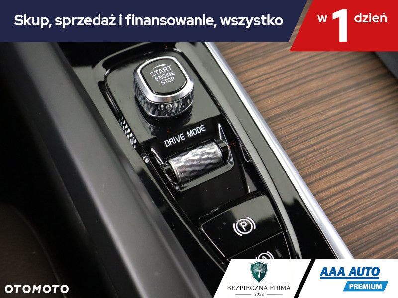 Volvo XC 60 - 19