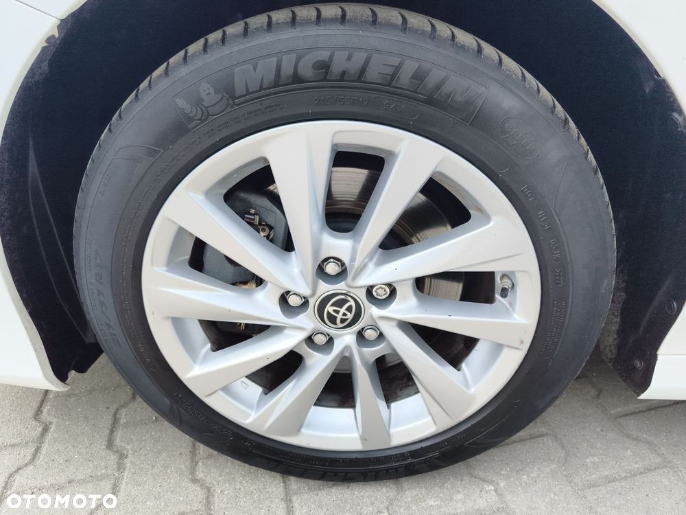 Toyota Camry 2.5 Hybrid Comfort CVT - 16