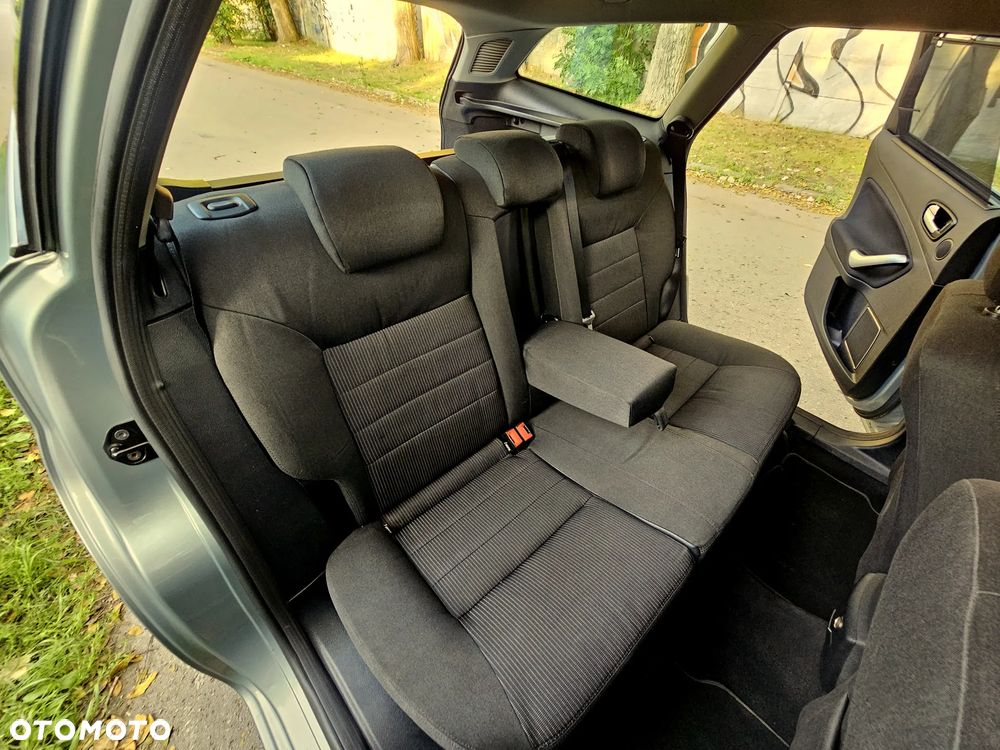 Ford Mondeo 2.0 TDCi Titanium - 24