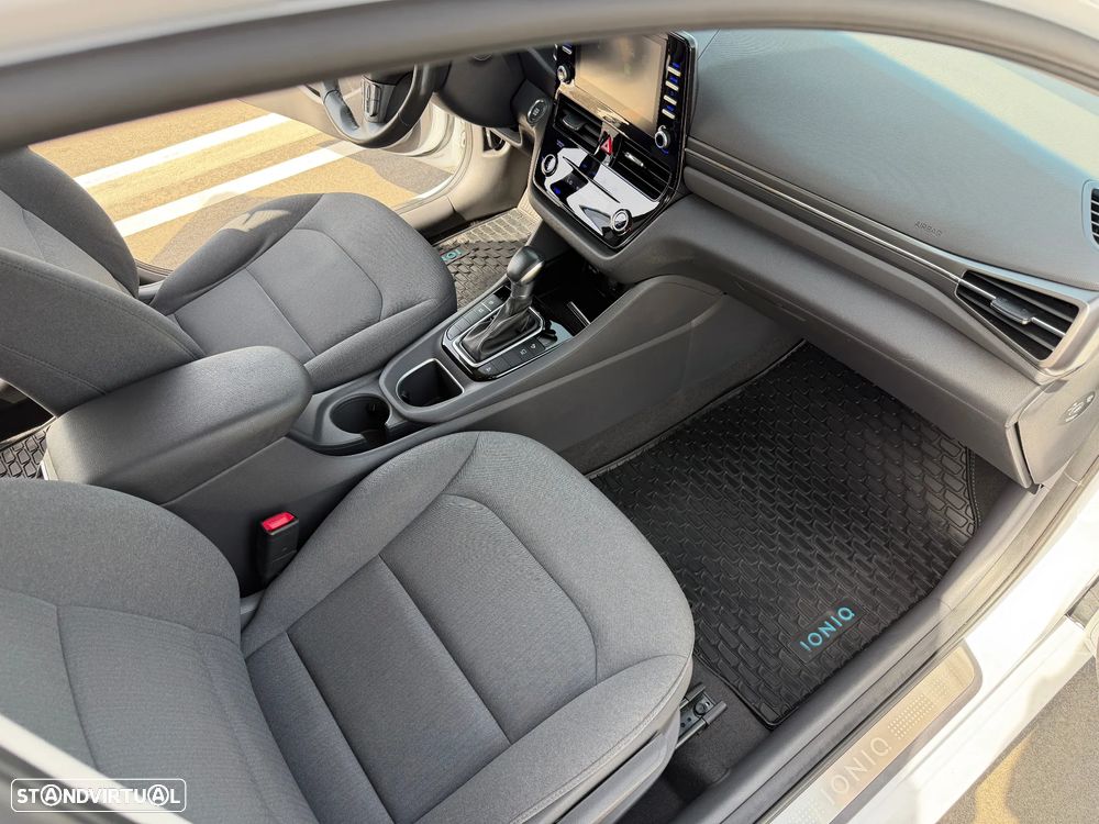 Hyundai Ioniq 1.6 GDI PHEV Tech - 10