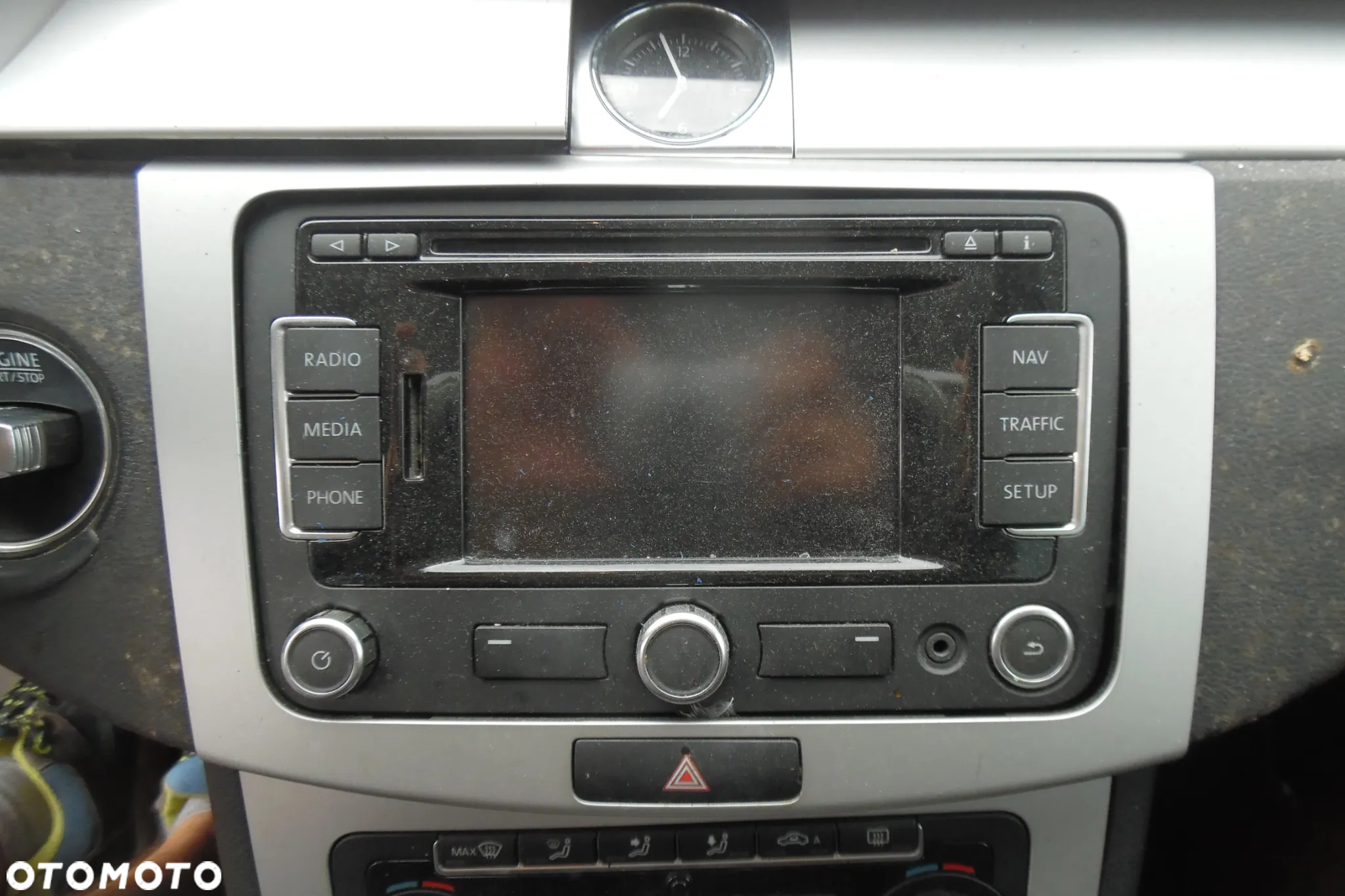 Volkswagen Passat 1.6 TDI Comfortline - 11