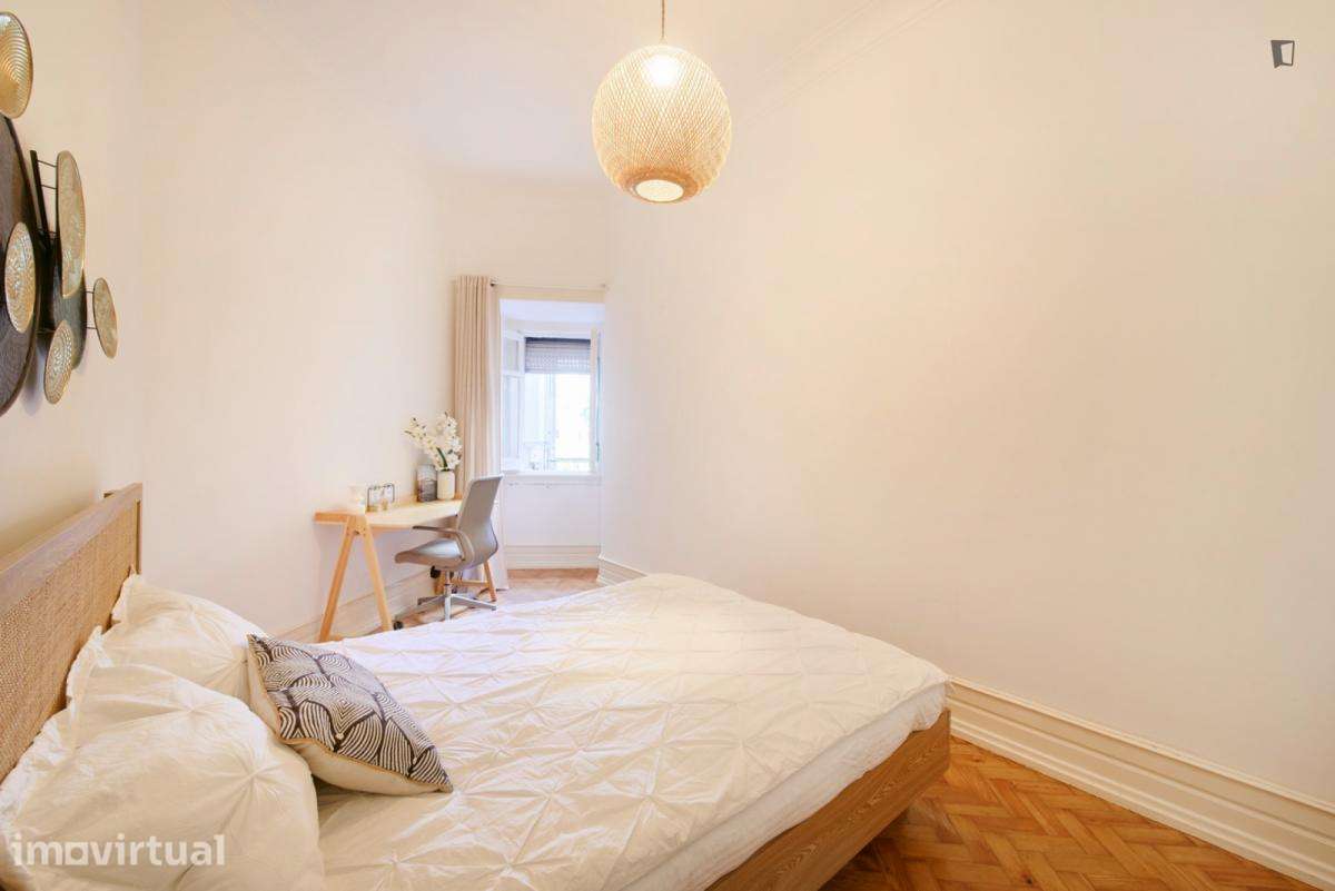Quarto - localizado em Marquês de Pombal Lisbon - Grande imagem: 4/34
