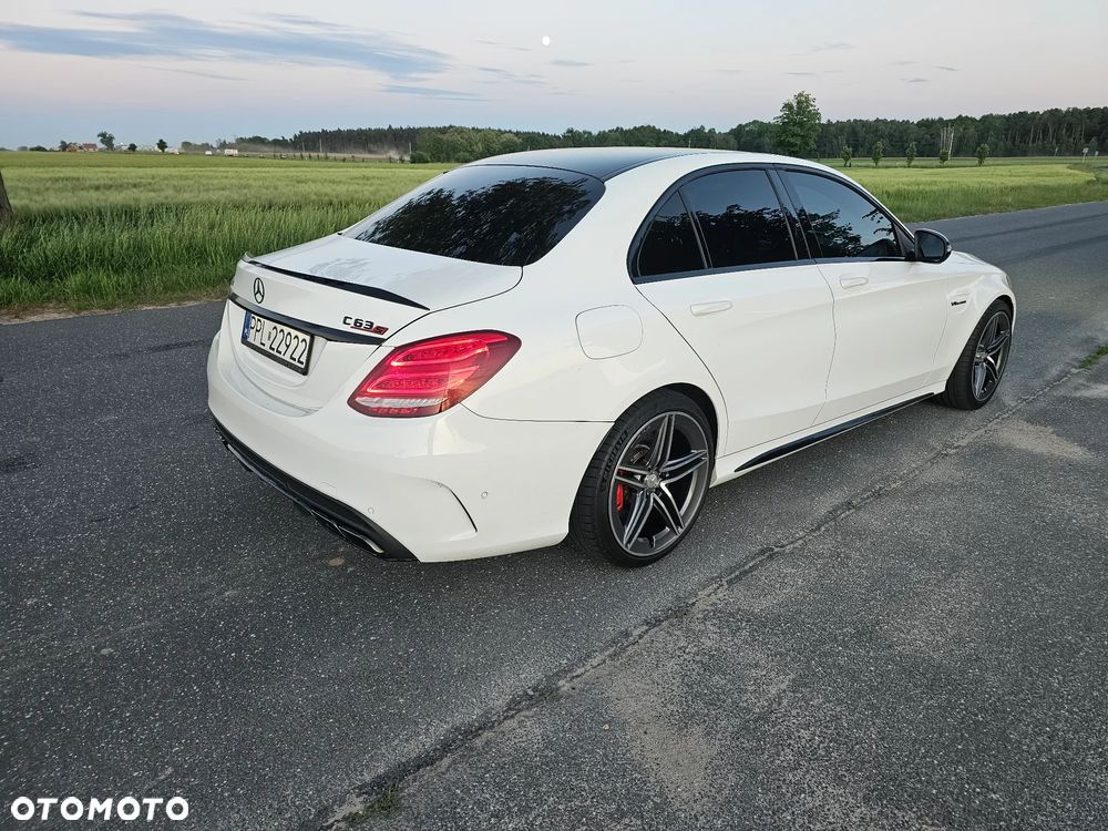 Mercedes-Benz Klasa C AMG 63 S AMG Speedshift 7G-MCT - 4