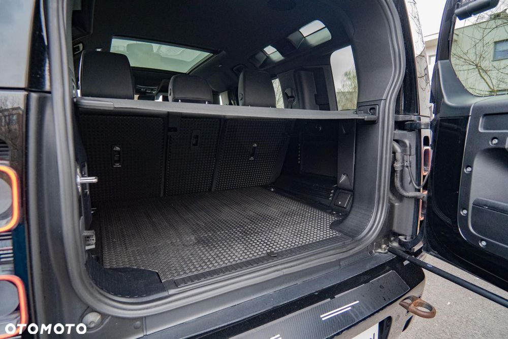 Land Rover Defender 5.0 P525 V8 - 32