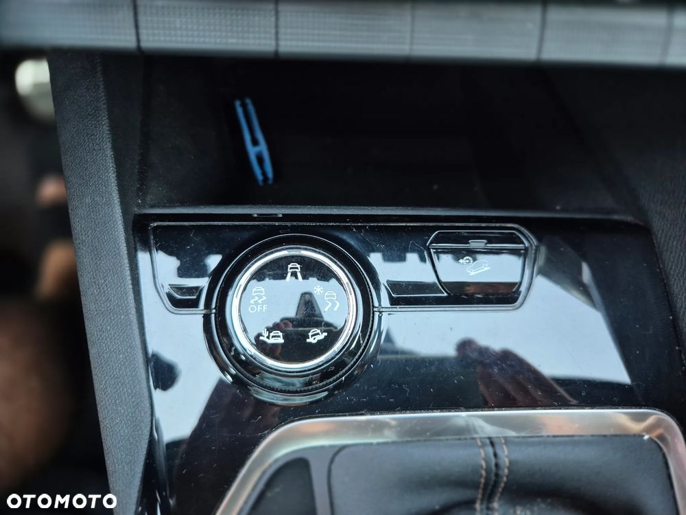 Peugeot 3008 1.5 BlueHDi GT S&S - 6