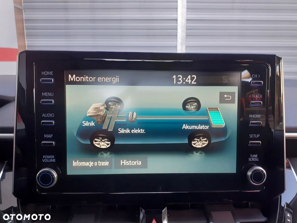 Toyota Corolla 1.8 Hybrid Comfort - 17