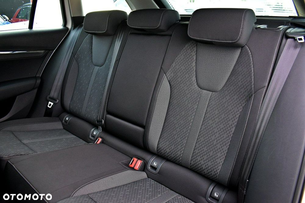 Skoda Octavia 2.0 TDI Style DSG - 12