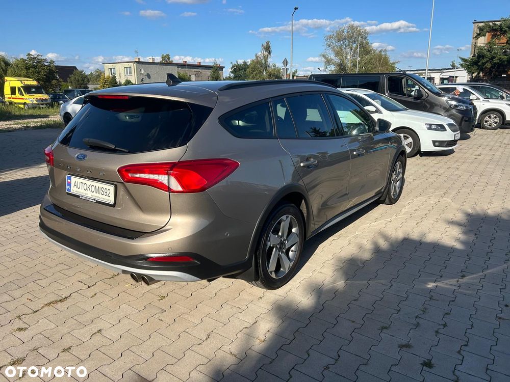 Ford Focus 1.5 EcoBoost Active - 7