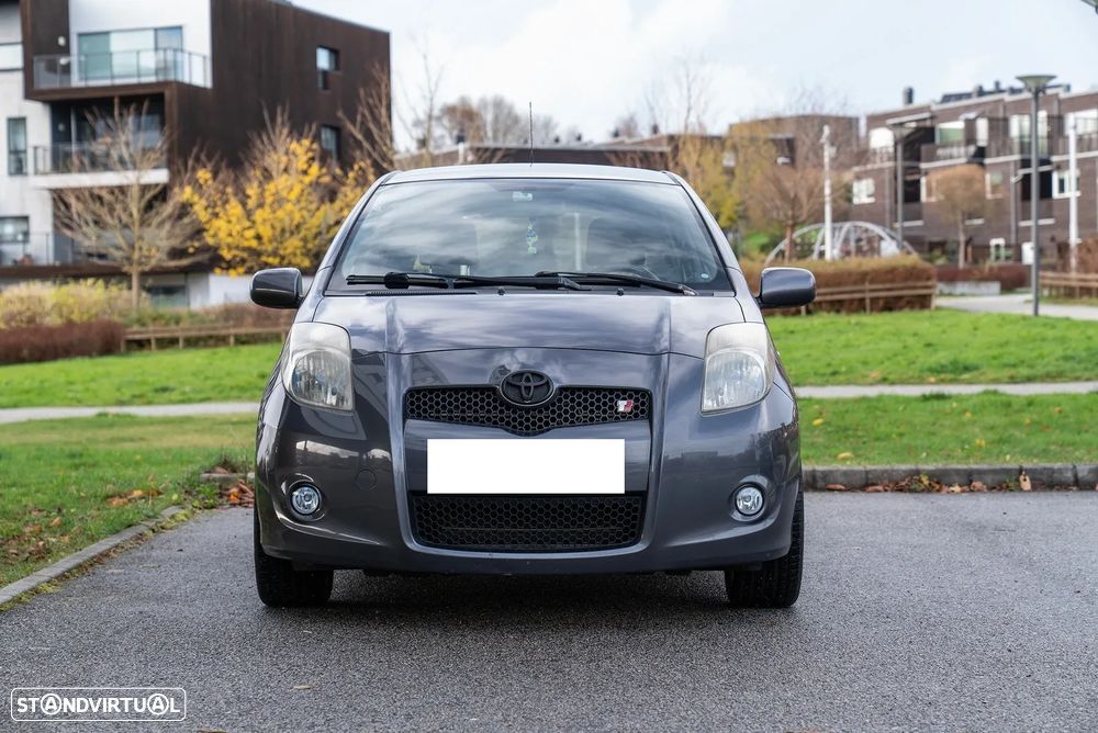 Toyota Yaris - 2