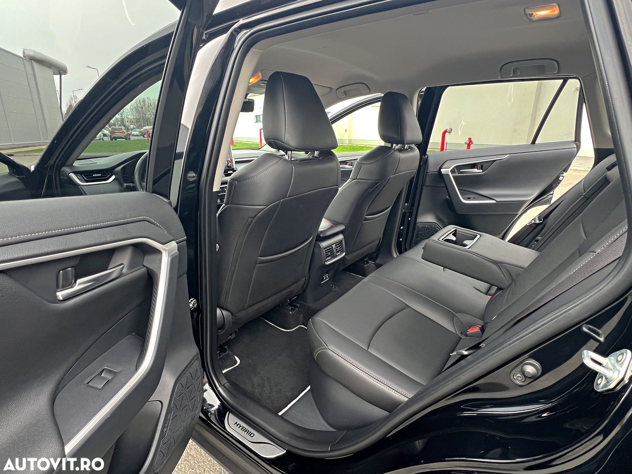 Toyota RAV4 2.5 Hybrid VVT-iE 4x4 Luxury Plus - 6