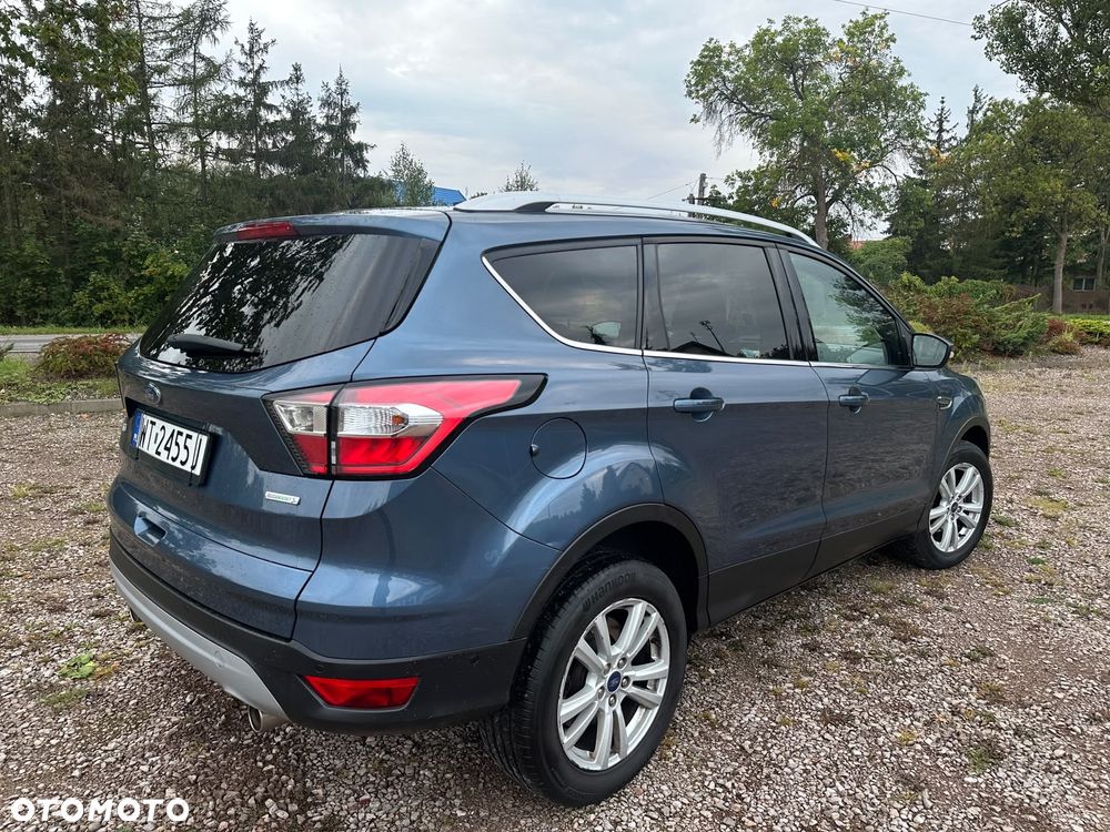 Ford Kuga 1.5 EcoBoost 2x4 Titanium - 4