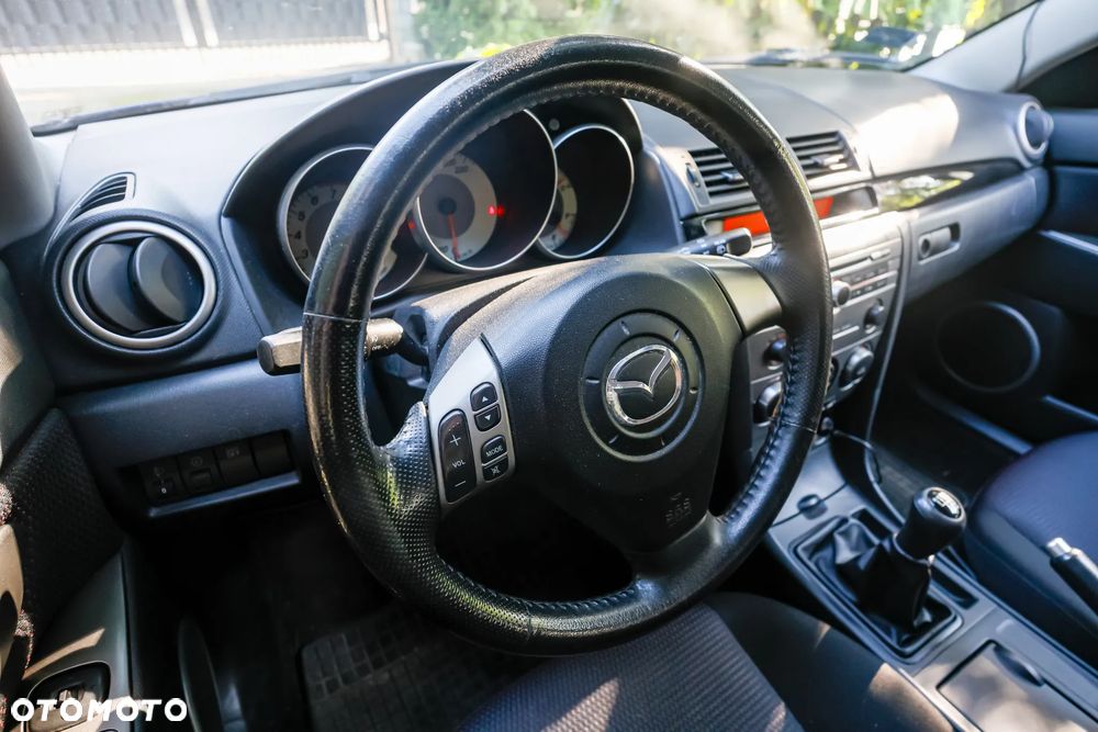 Mazda 3 2.0 Sport Active - 18