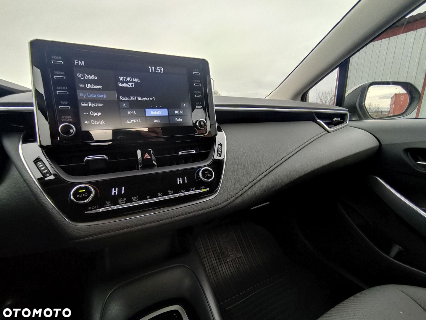 Toyota Corolla - 17