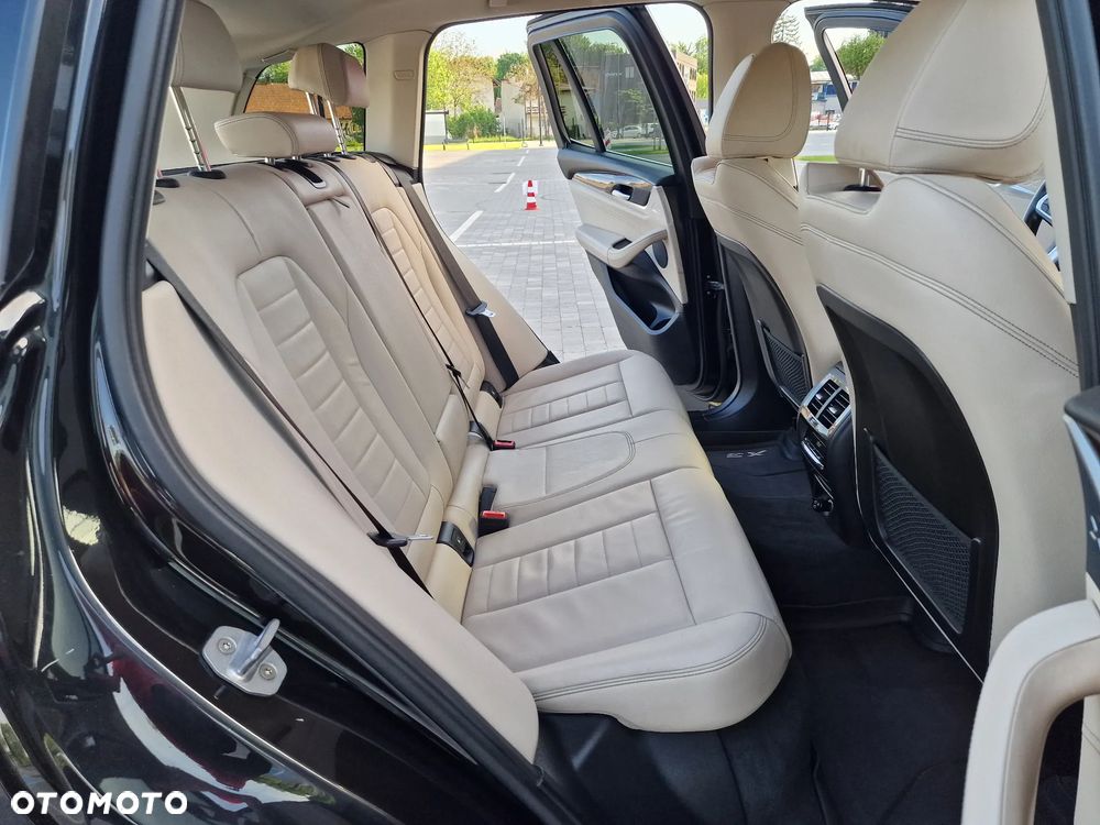 BMW X3 xDrive20d Business Edition - 25
