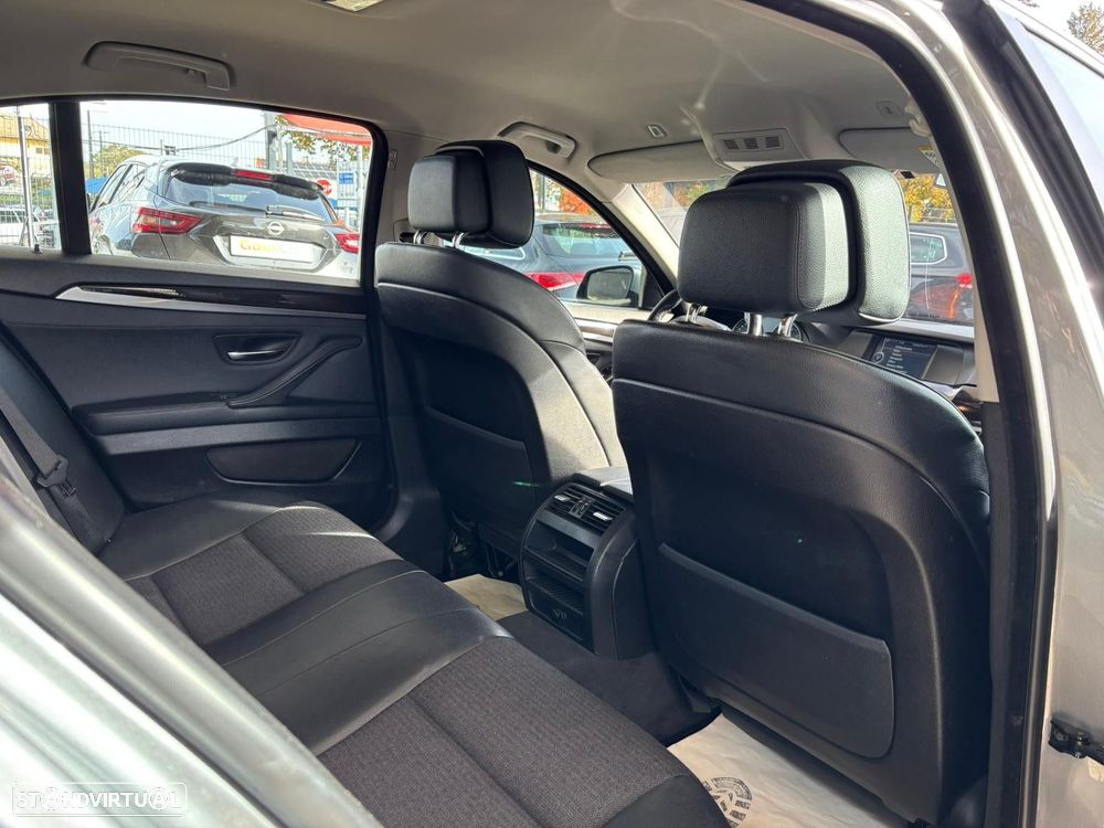 BMW 520 d Line Luxury Auto - 27