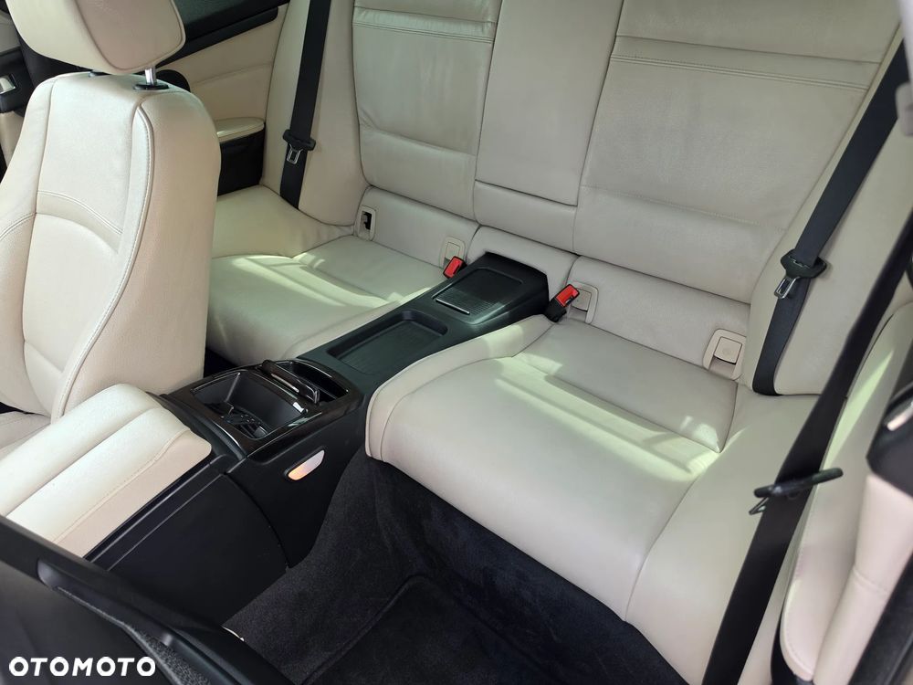 BMW Seria 3 330i xDrive Edition Exclusive - 14