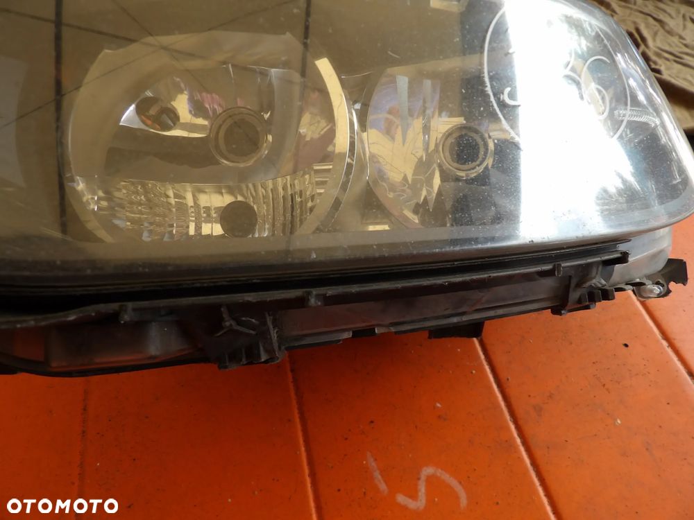 BMW - F30 - H7 - LEWA LAMPA PRZEDNIA - UK - 7259539 - 3