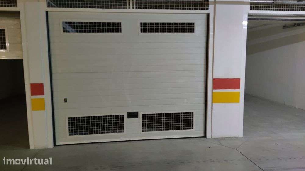 Garagem-Box na Póvoa de Santa Iria - Grande imagem: 2/4