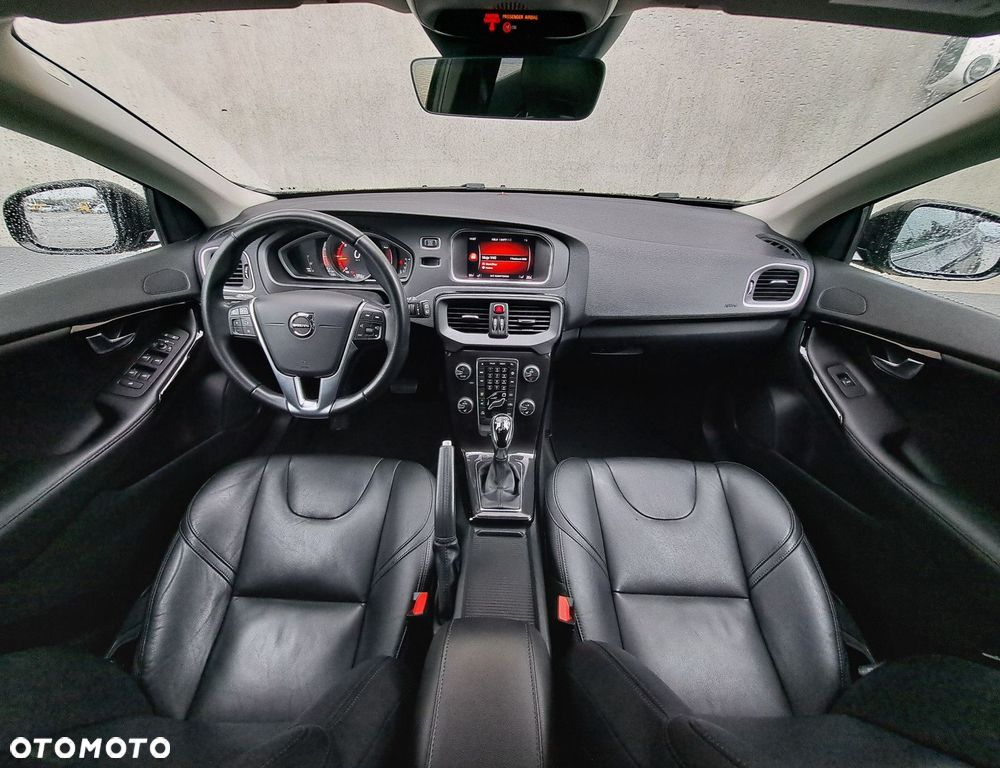 Volvo V40 - 11