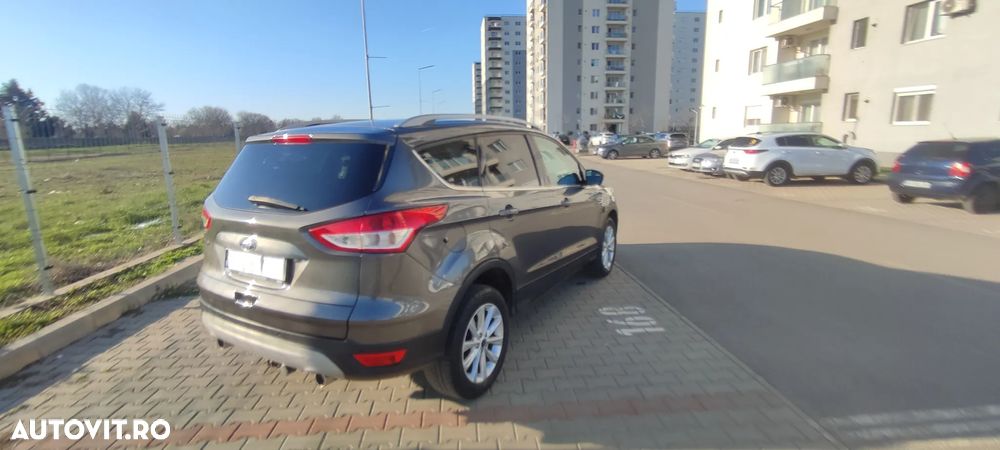 Ford Kuga ver-2-0-tdci-powershift-4wd-trend - 4