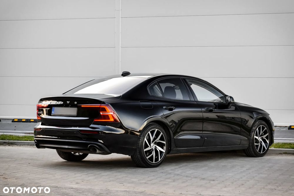 Volvo S60 T5 Momentum Pro - 14