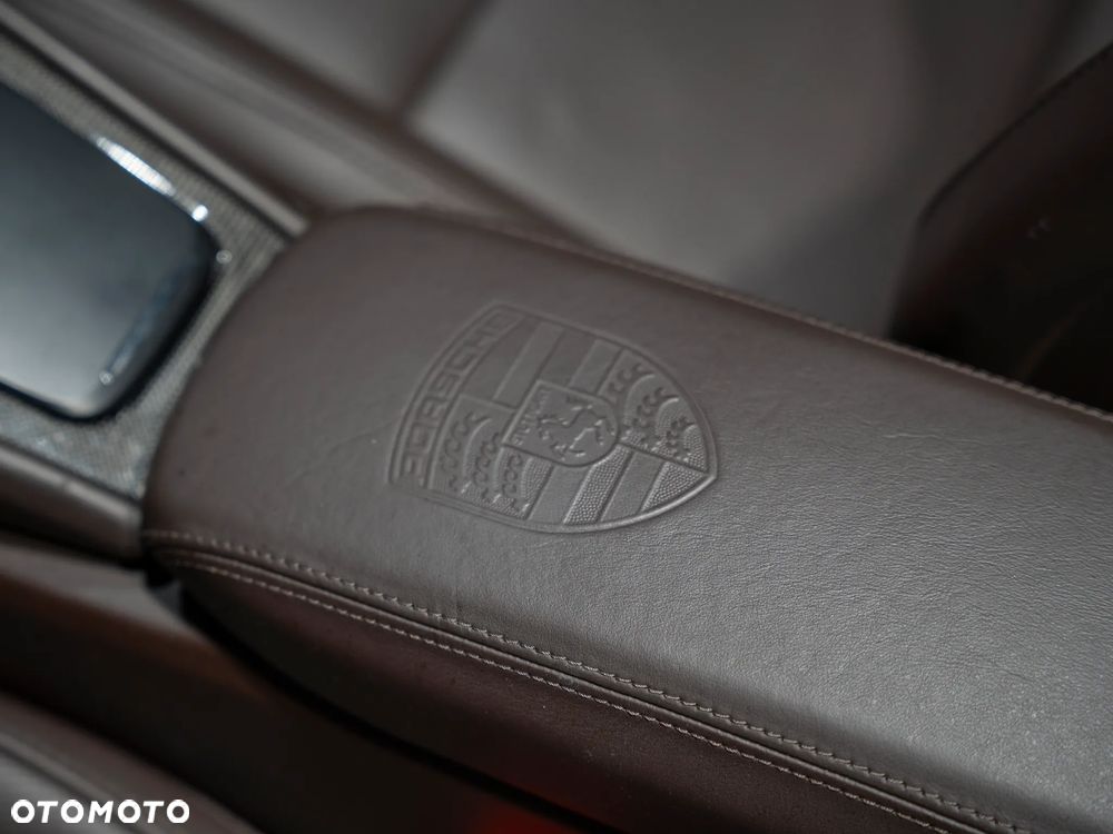 Porsche 911 - 25