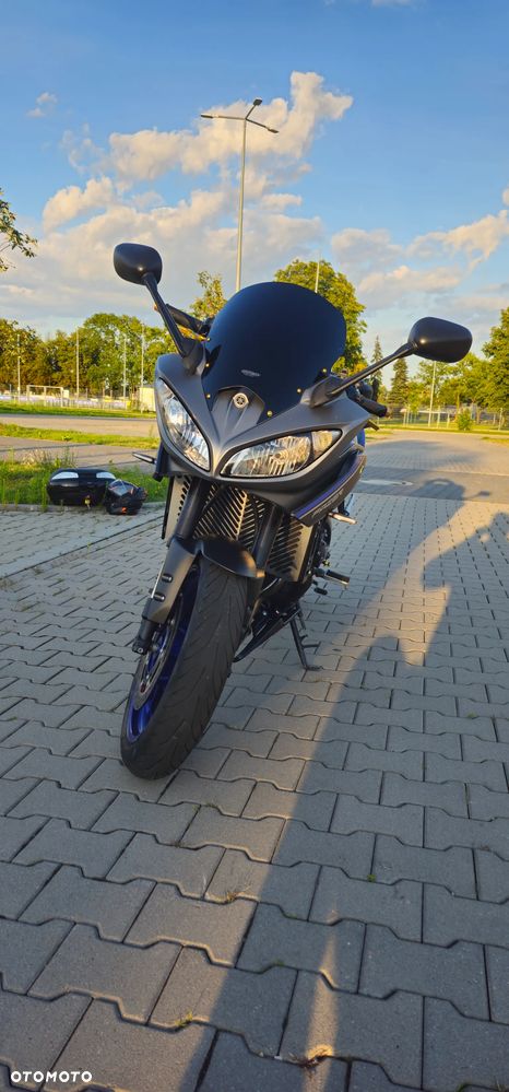 Yamaha FZ8 - 8