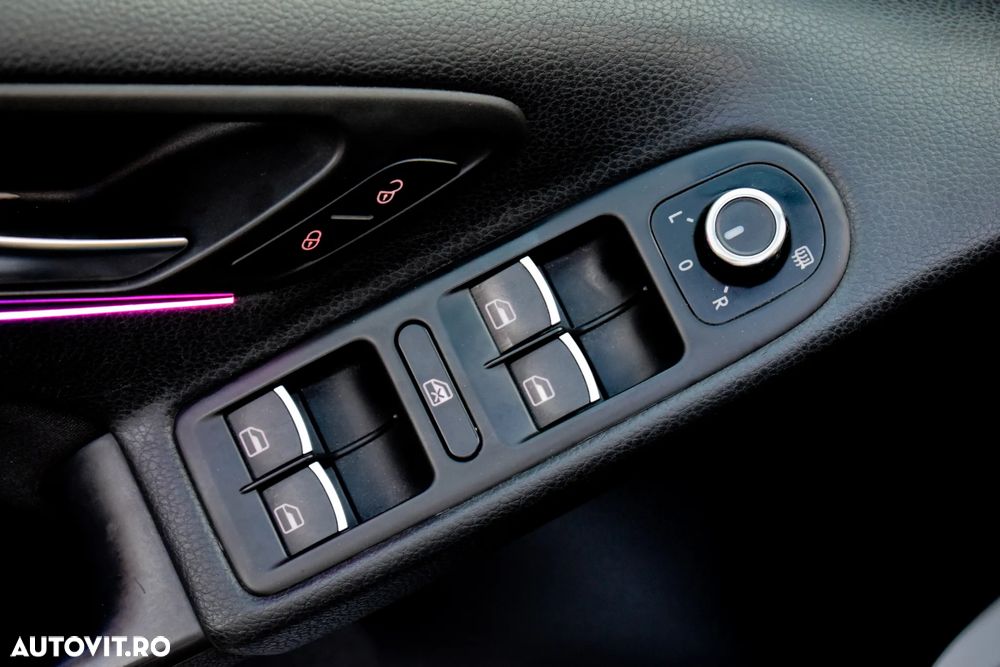 Volkswagen Golf 2.0 TDI DPF GTD - 24