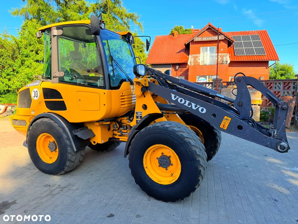 Volvo L25H - 12