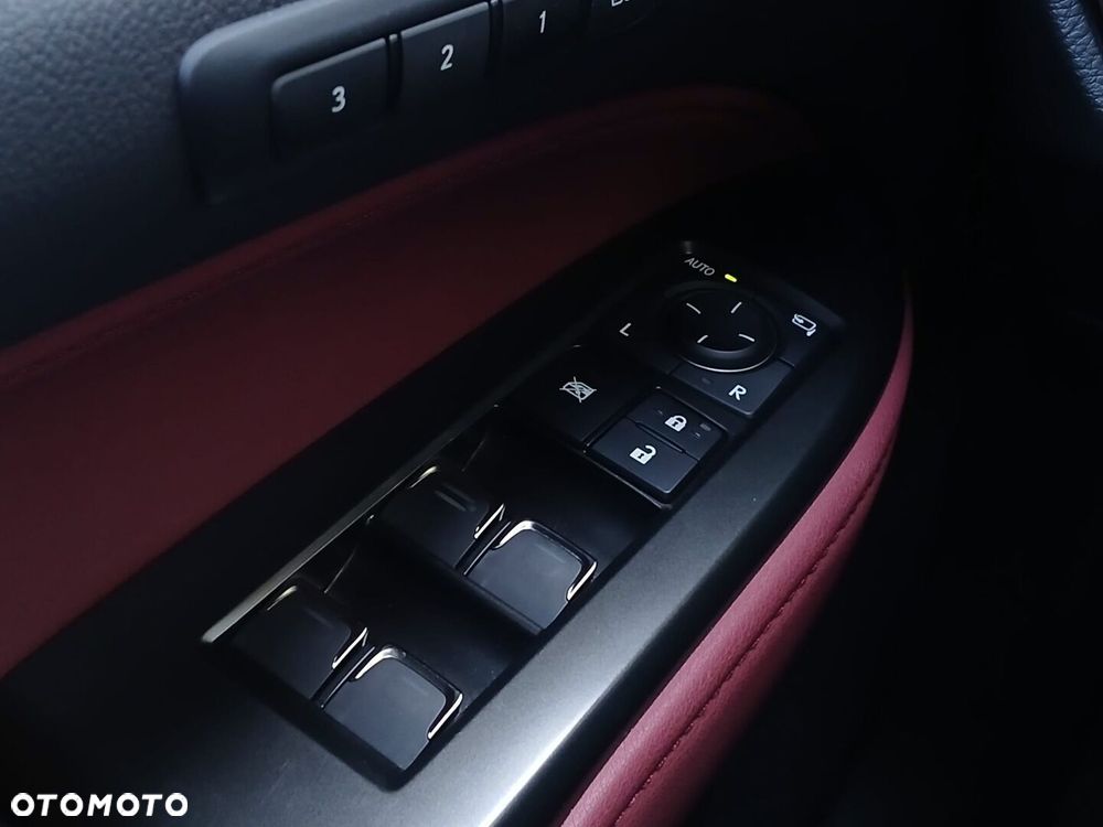 Lexus NX 350h Omotenashi AWD - 38