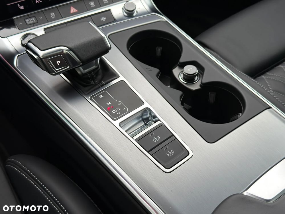 Audi A6 Avant TFSI S tronic - 13
