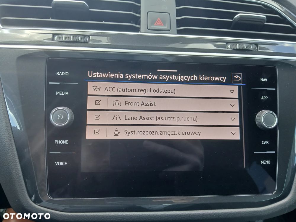 Volkswagen Tiguan 2.0 TSI 4Mot Elegance DSG - 28