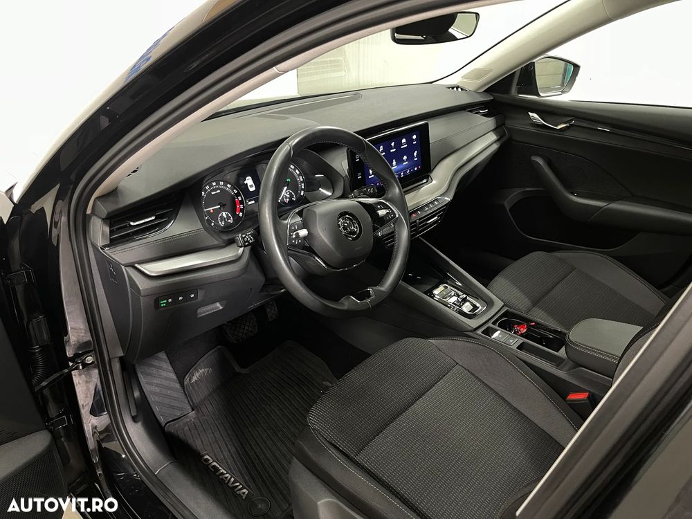 Skoda Octavia 2.0 TDI DSG Ambition - 6