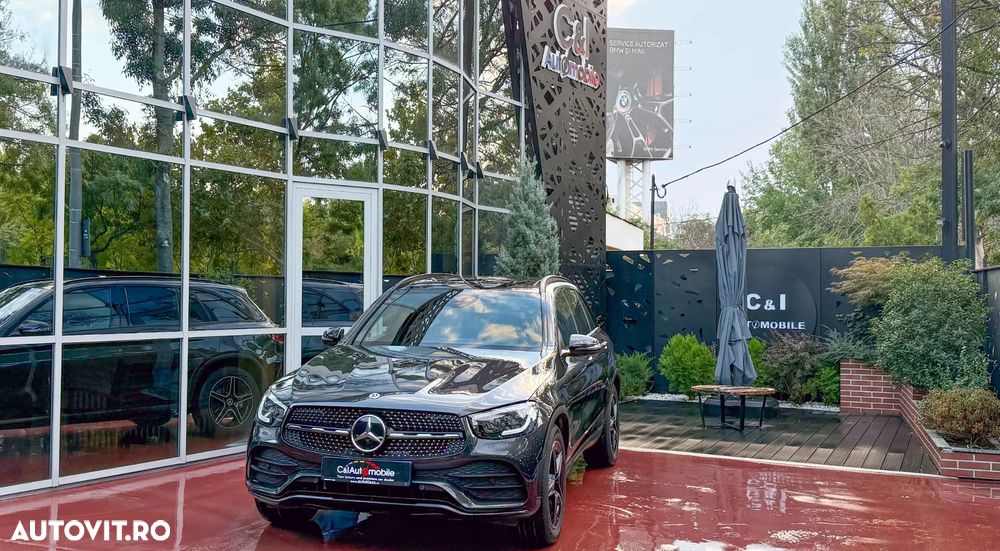 Mercedes-Benz GLC 300 4MATIC MHEV - 24