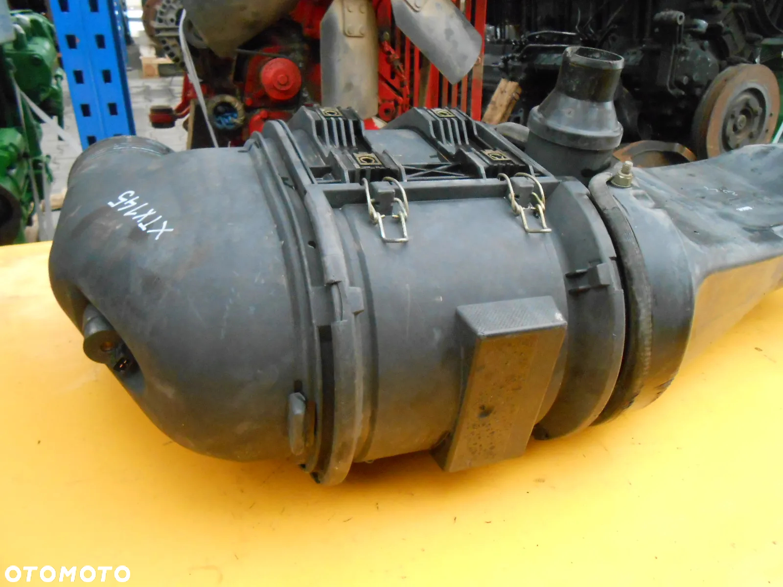 Obudowa filtra powietrza McCormick XTX145 TTX230 - 4