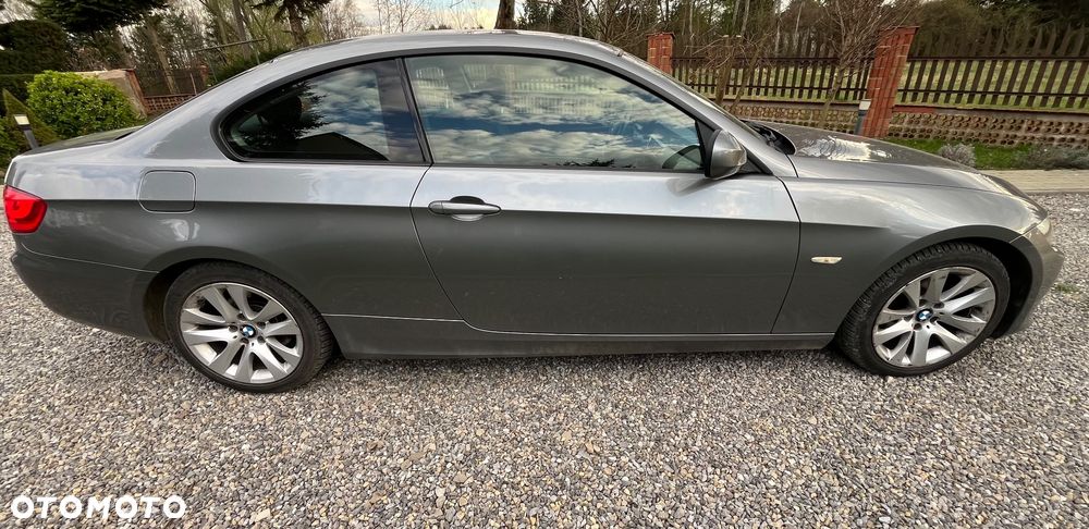 BMW Seria 3 320i - 10