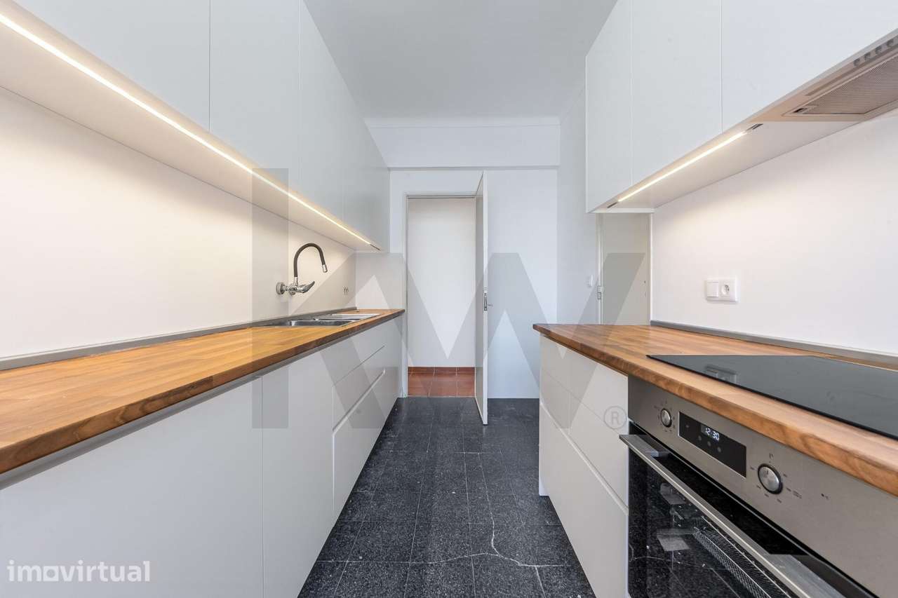 Apartamento T4  para Arrendamento no Monte Estoril - Grande imagem: 2/28