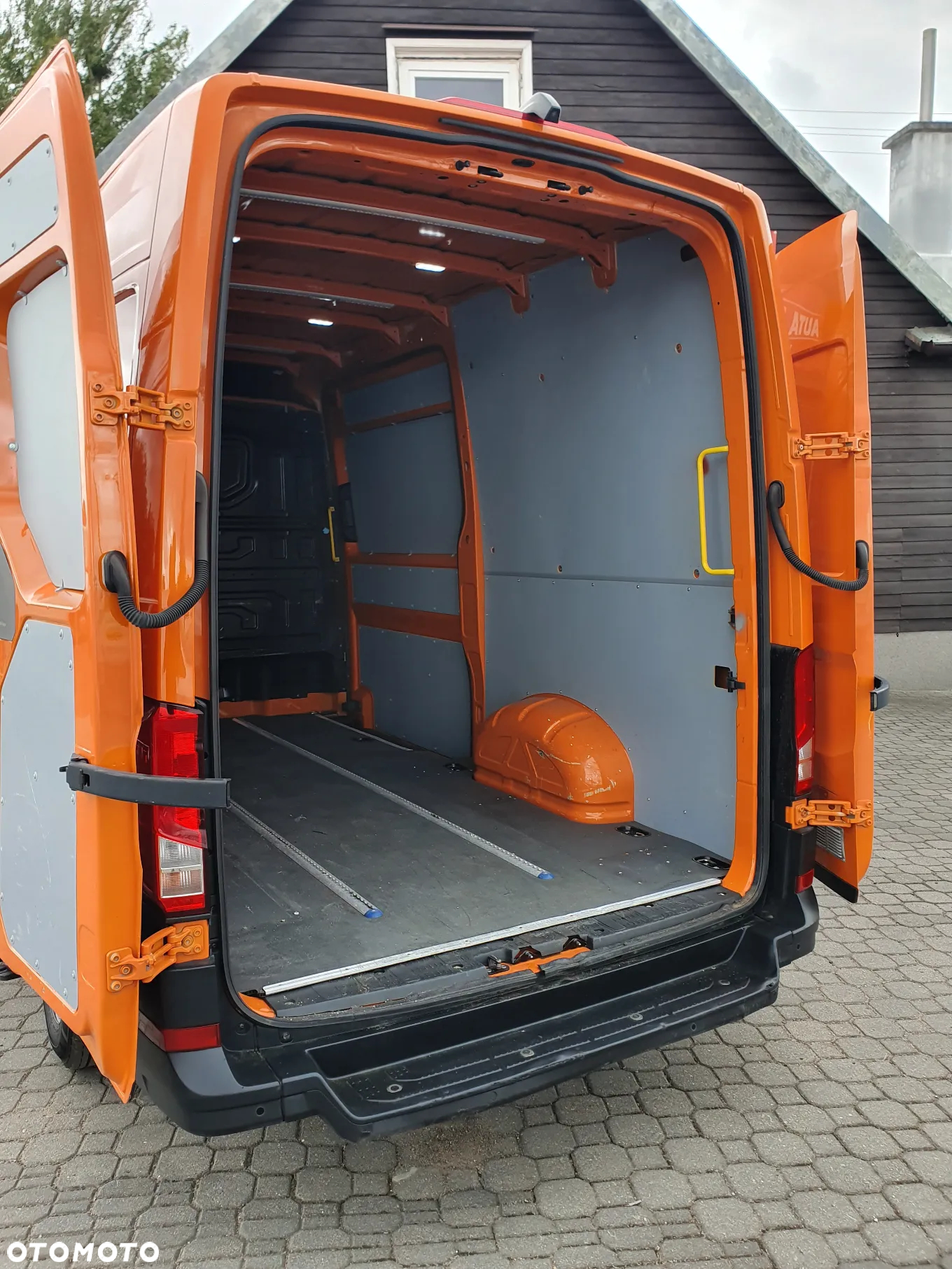 Volkswagen CRAFTER - 10