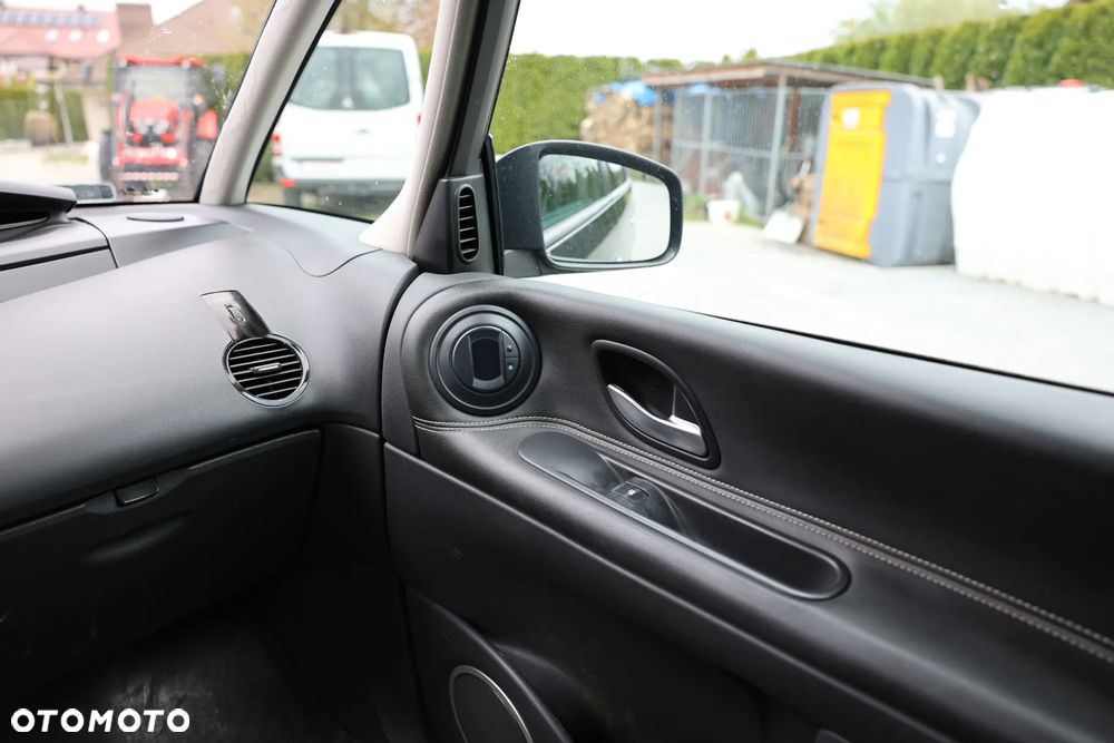 Renault Espace 2.0 dCi Impulsion - 19