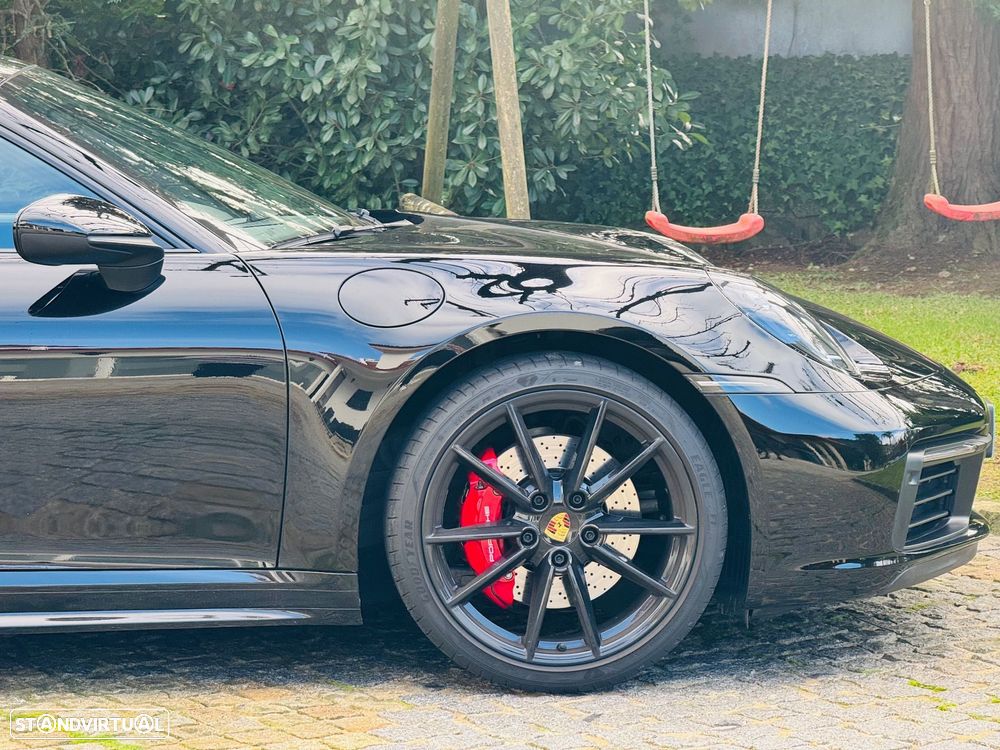 Porsche 911 Série F - 8