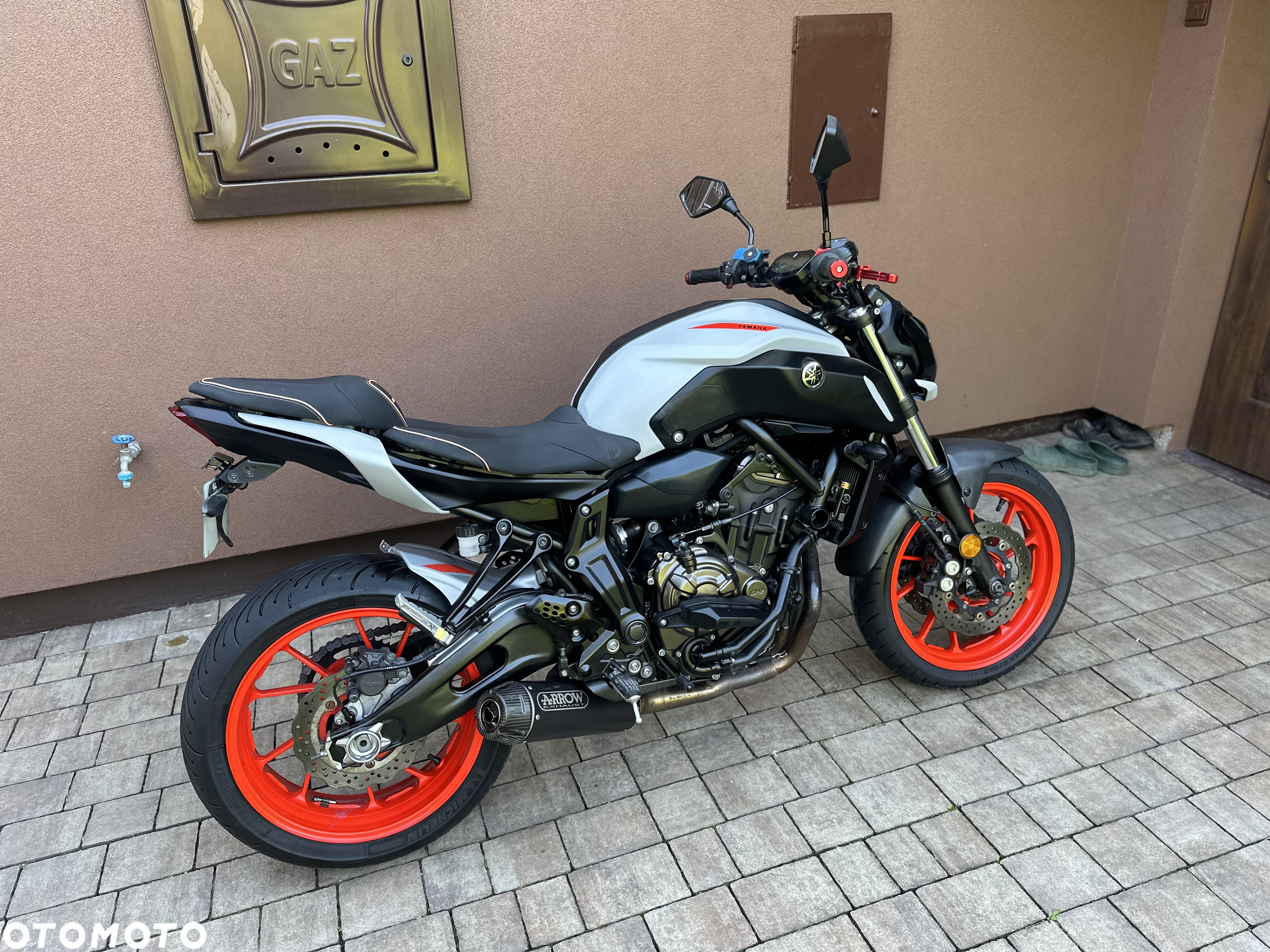 Yamaha MT - 5