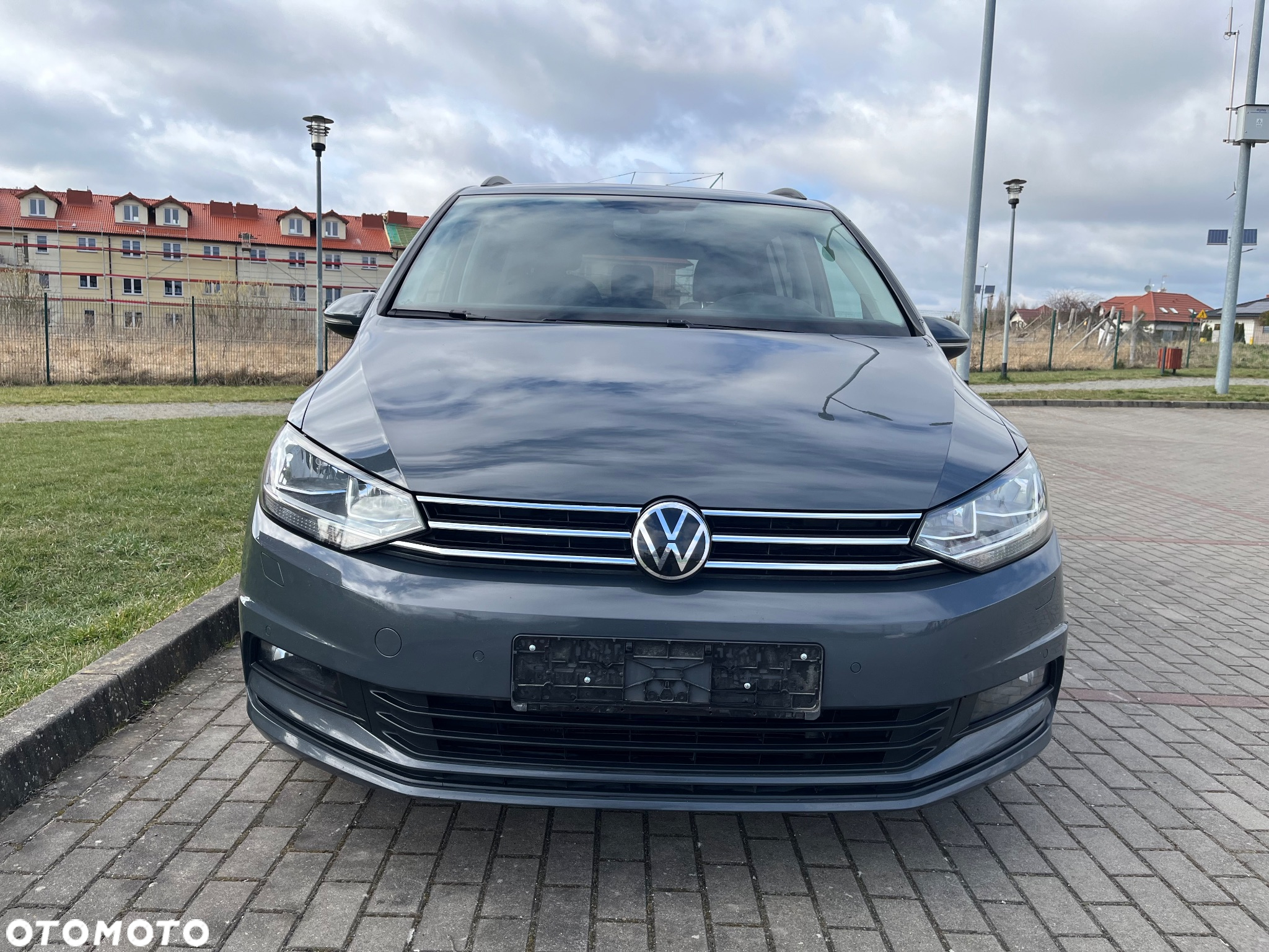 Volkswagen Touran 2.0 TDI SCR DSG Comfortline - 6