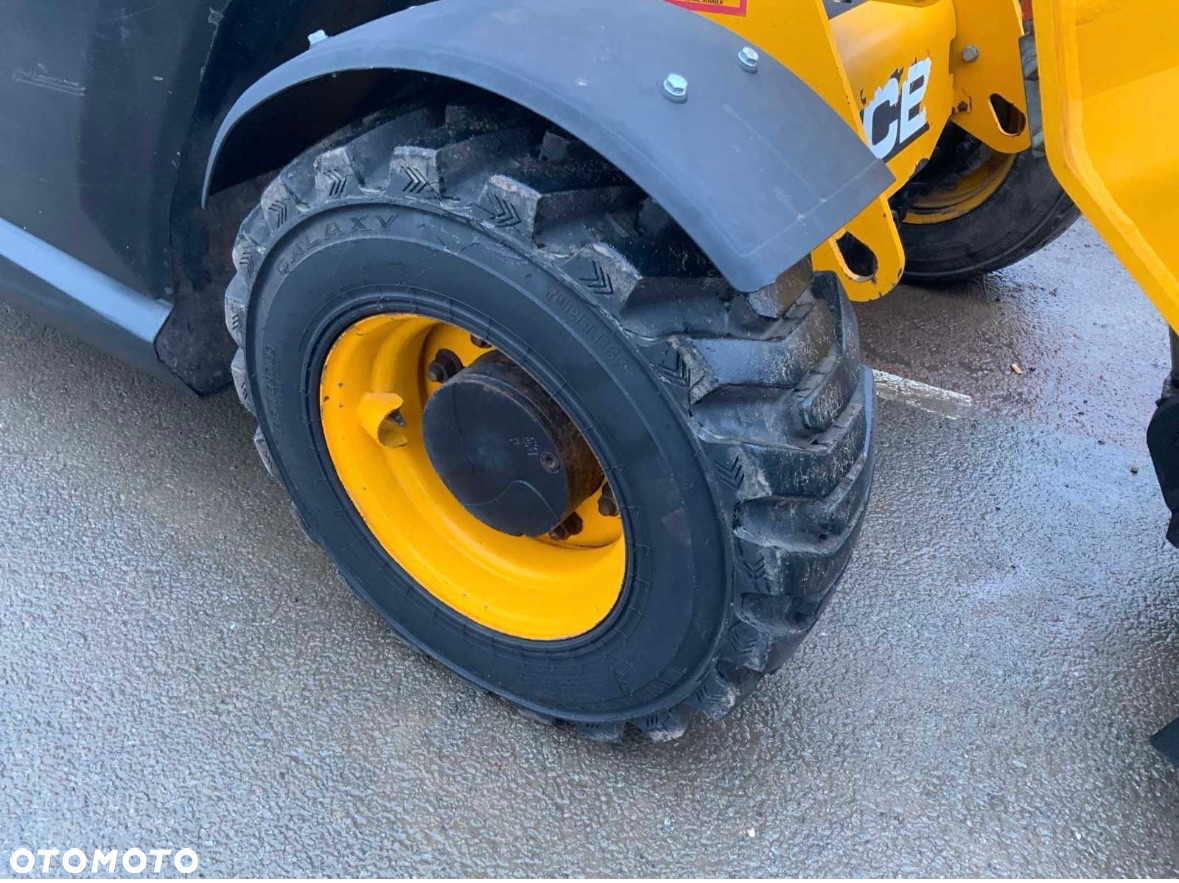 JCB 525-60 Loadall ładowarka teleskopowa JCB zamiatarka - 11