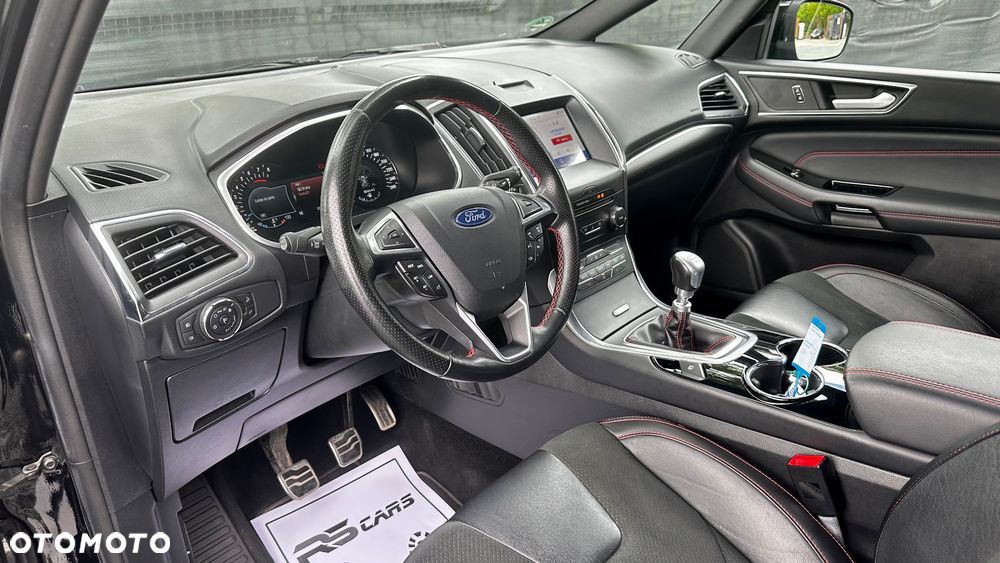Ford S-Max - 24